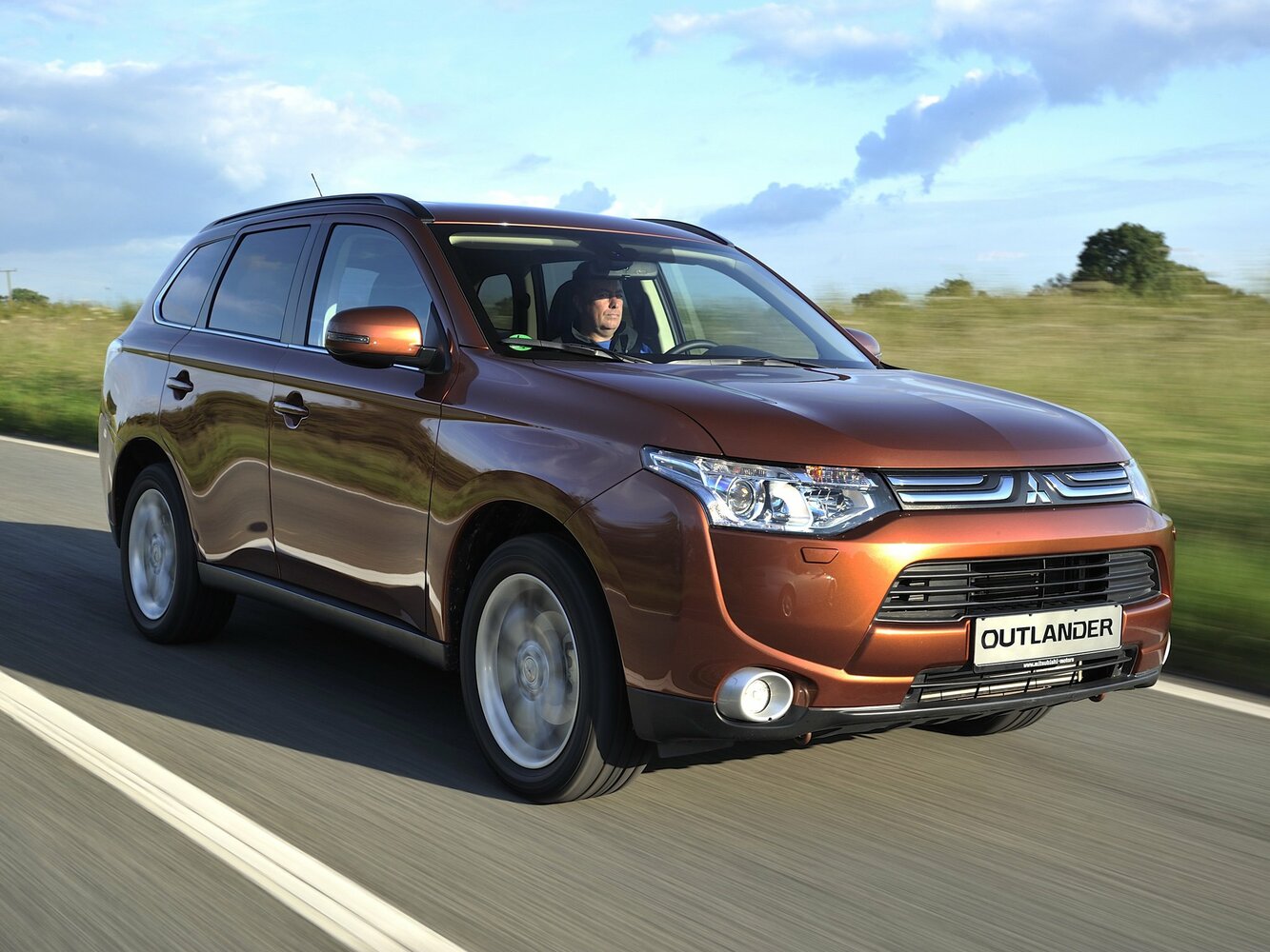 Mitsubishi Outlander III (2012-2026) - Внедорожник 5 дв.