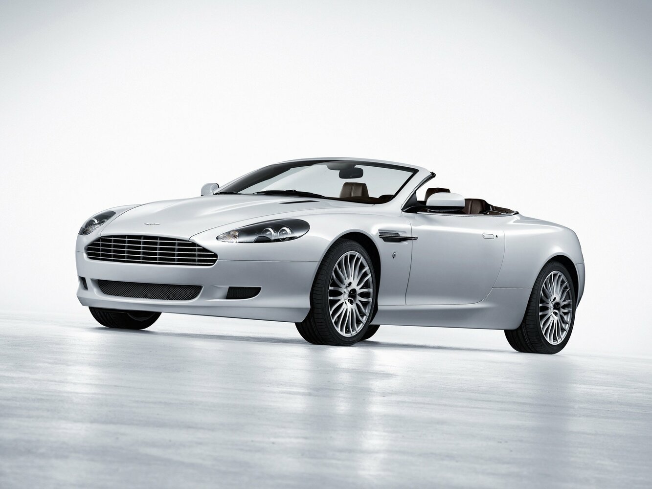 Aston Martin DB9 I (2003-2016) - Кабриолет Volante