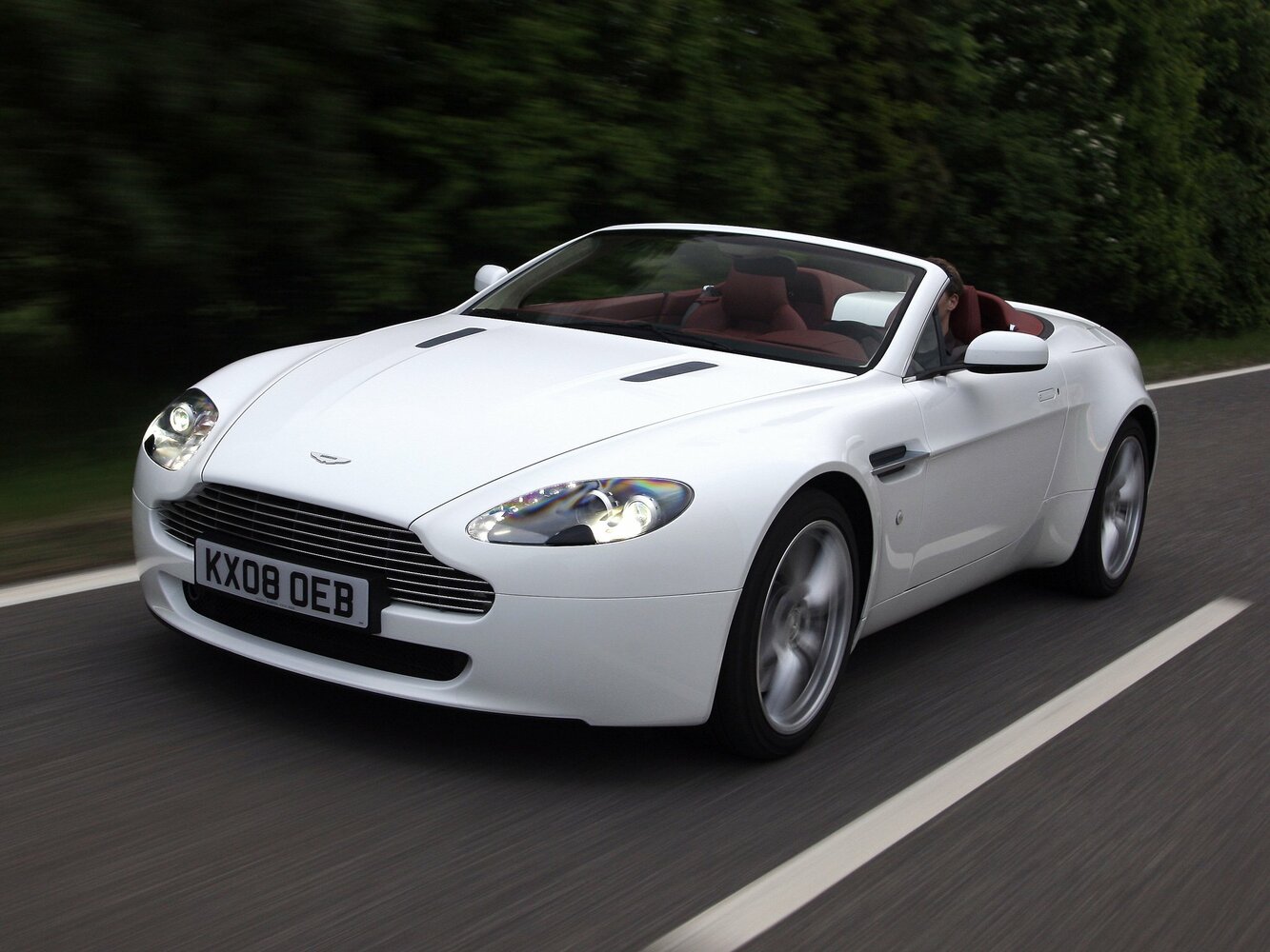 Aston Martin V8 Vantage III (2005-2017) - Родстер