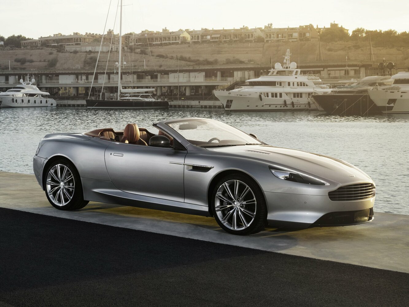 Aston Martin DB9 I (2003-2016) - Кабриолет Volante