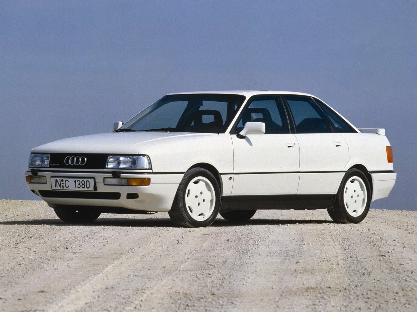 Audi 90 II (1987-1991) - Седан