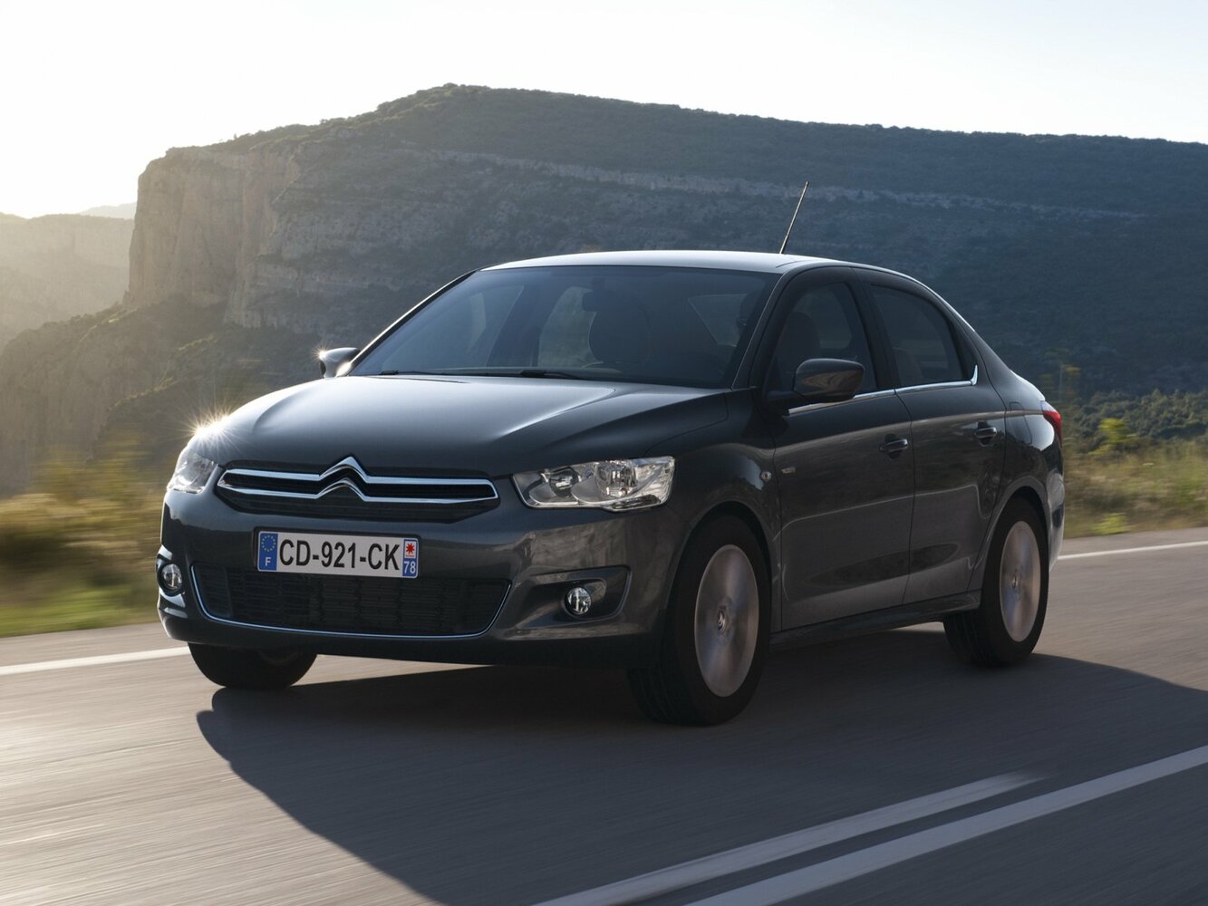 Citroen C-Elysee I (2012-2022) - Седан