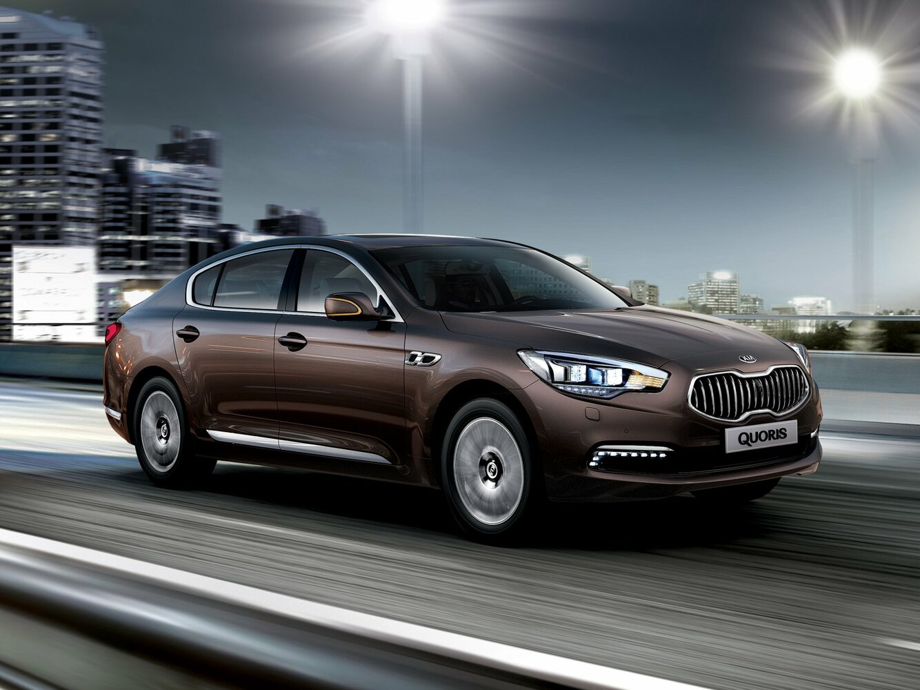 Kia Quoris I (2012-2018) - Седан