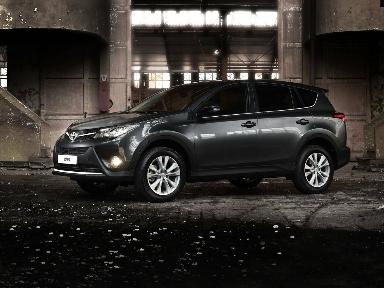 Toyota RAV4 IV (2012-2019) - Внедорожник 5 дв.