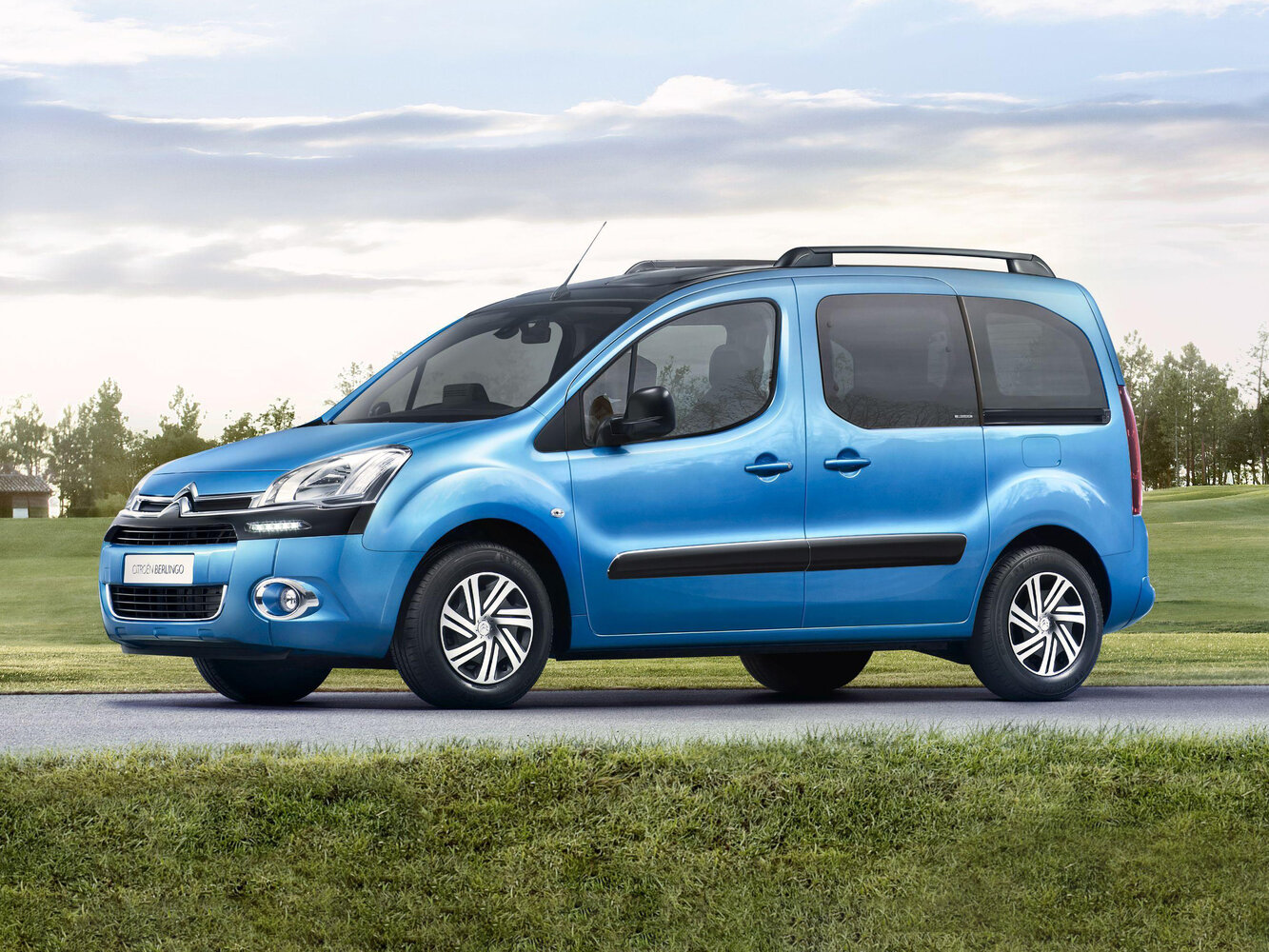 Citroen Berlingo II (2008-2022) - Компактвэн