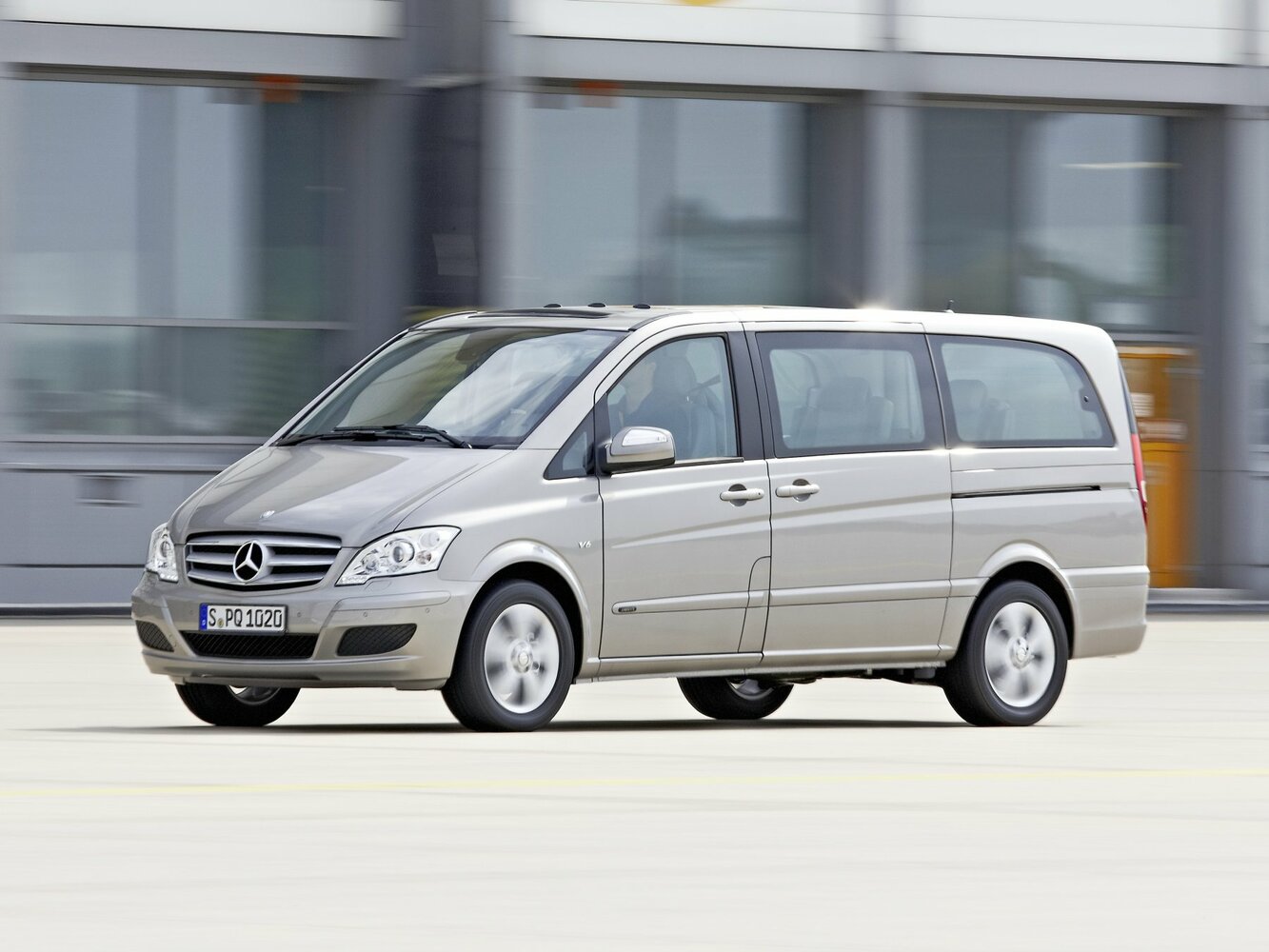 Mercedes-Benz Viano I (2003-2014) - Минивэн Long
