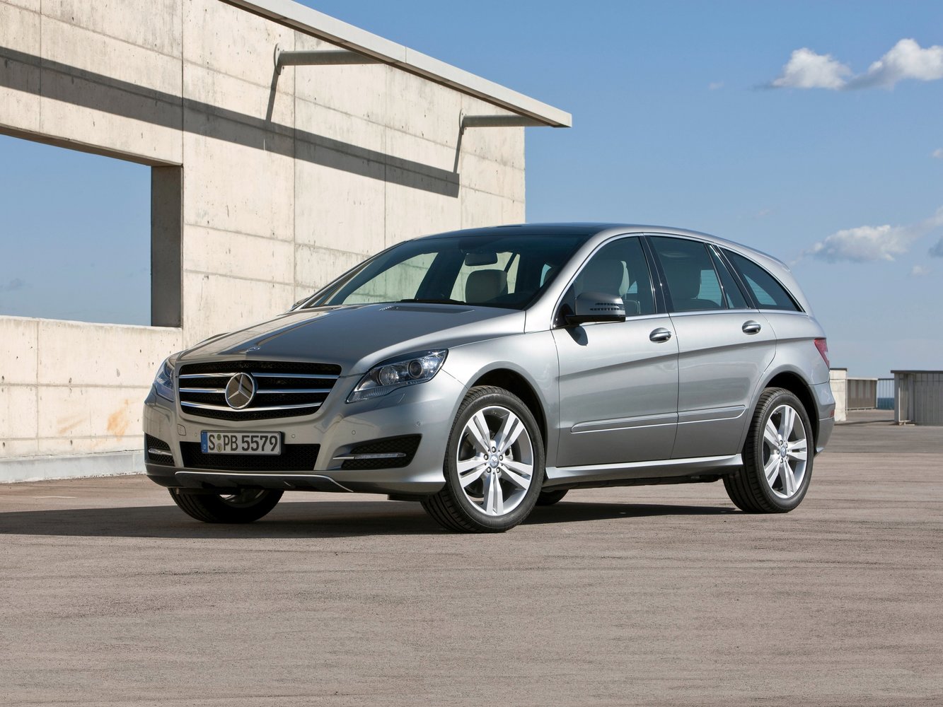 Mercedes-Benz R-Класс I (2005-2017) - Минивэн