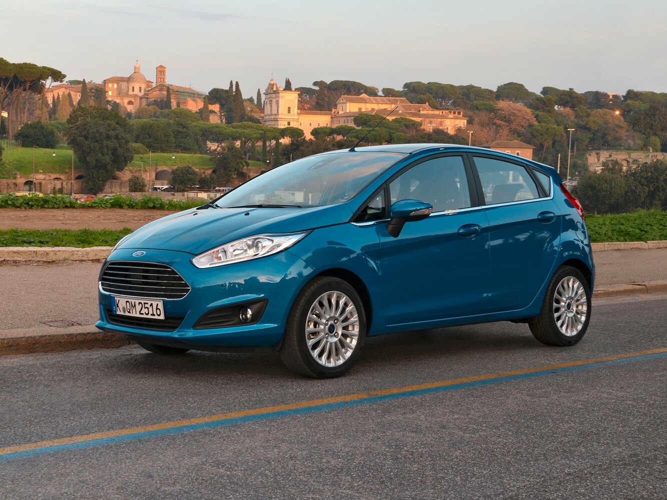Ford Fiesta Mk6 (2008-2019) - Хэтчбек 5 дв.