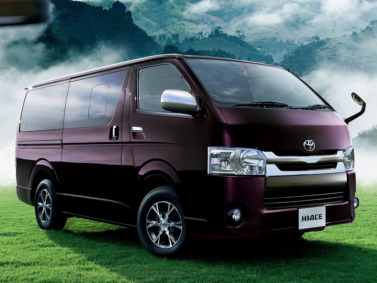 Toyota HiAce H200 (2004-2026) - Минивэн