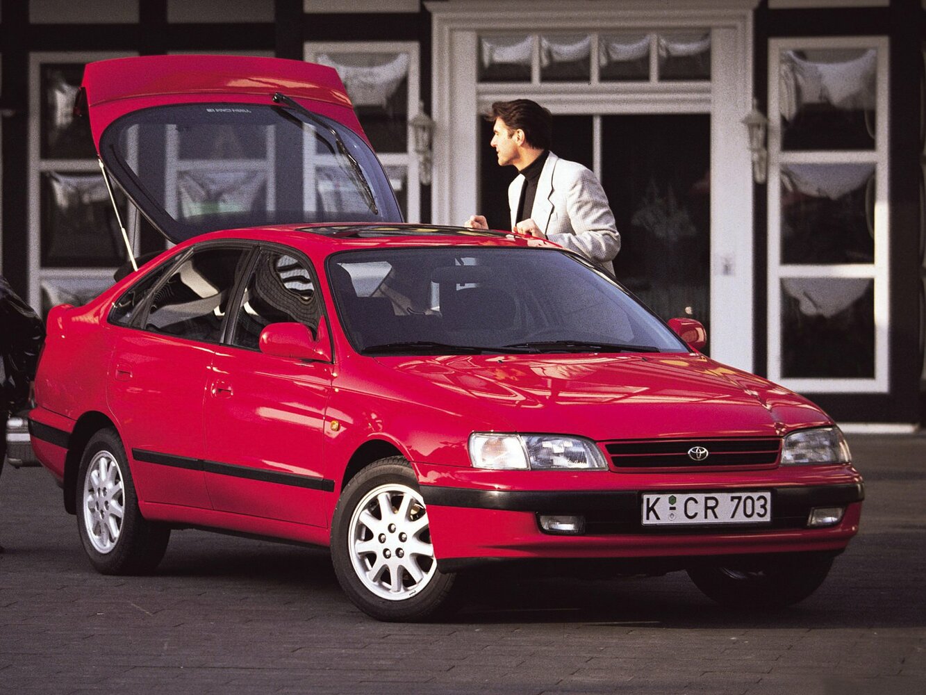 Toyota Carina E I (1992-1998) - Лифтбек