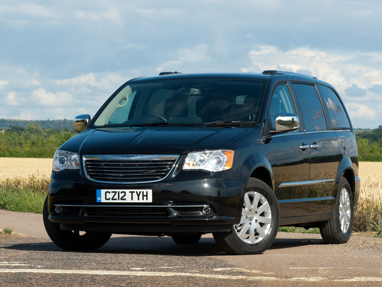 Chrysler Voyager V (2007-2016) - Минивэн Grand