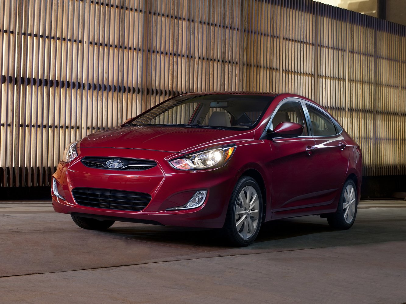 Hyundai Accent IV (2010-2019) - Седан