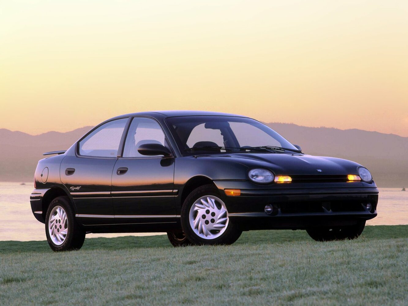 Dodge Neon I (1994-1999) - Седан