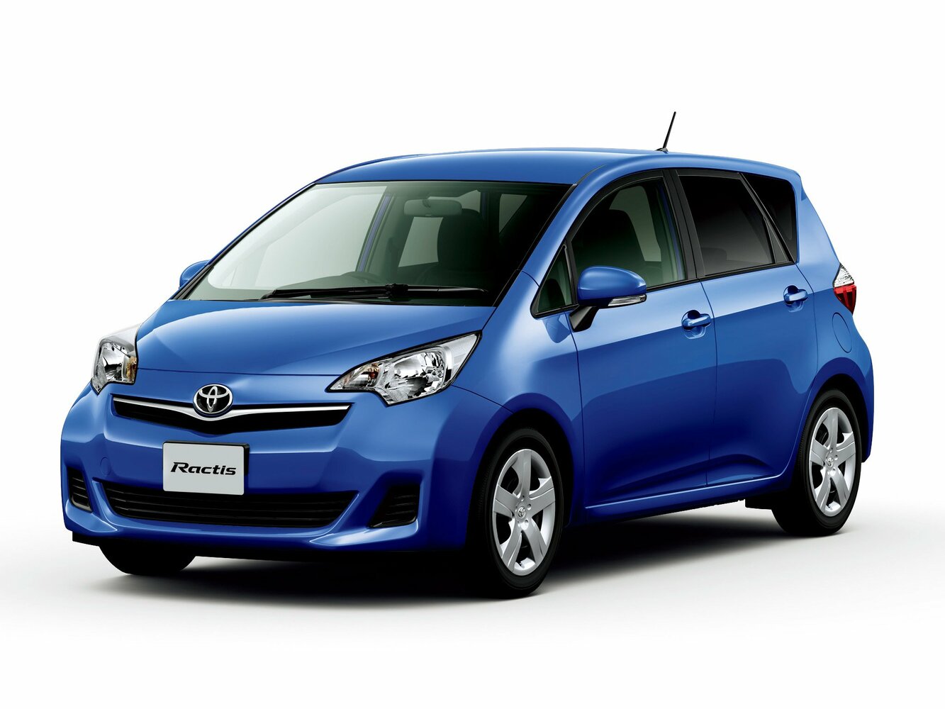 Toyota Ractis II (2010-2016) - Хэтчбек 5 дв.
