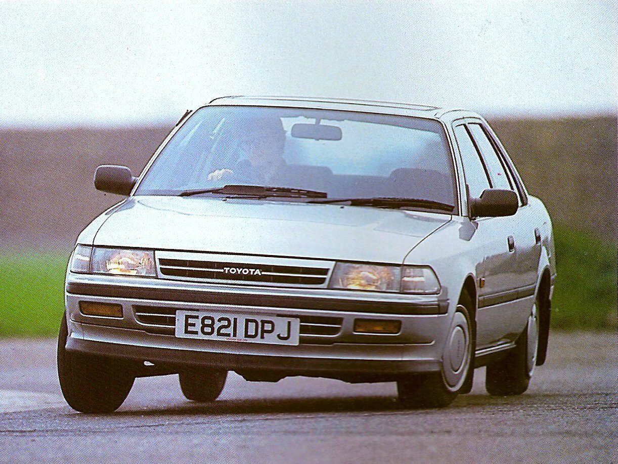 Toyota Corona VIII (1983-1993) - Седан