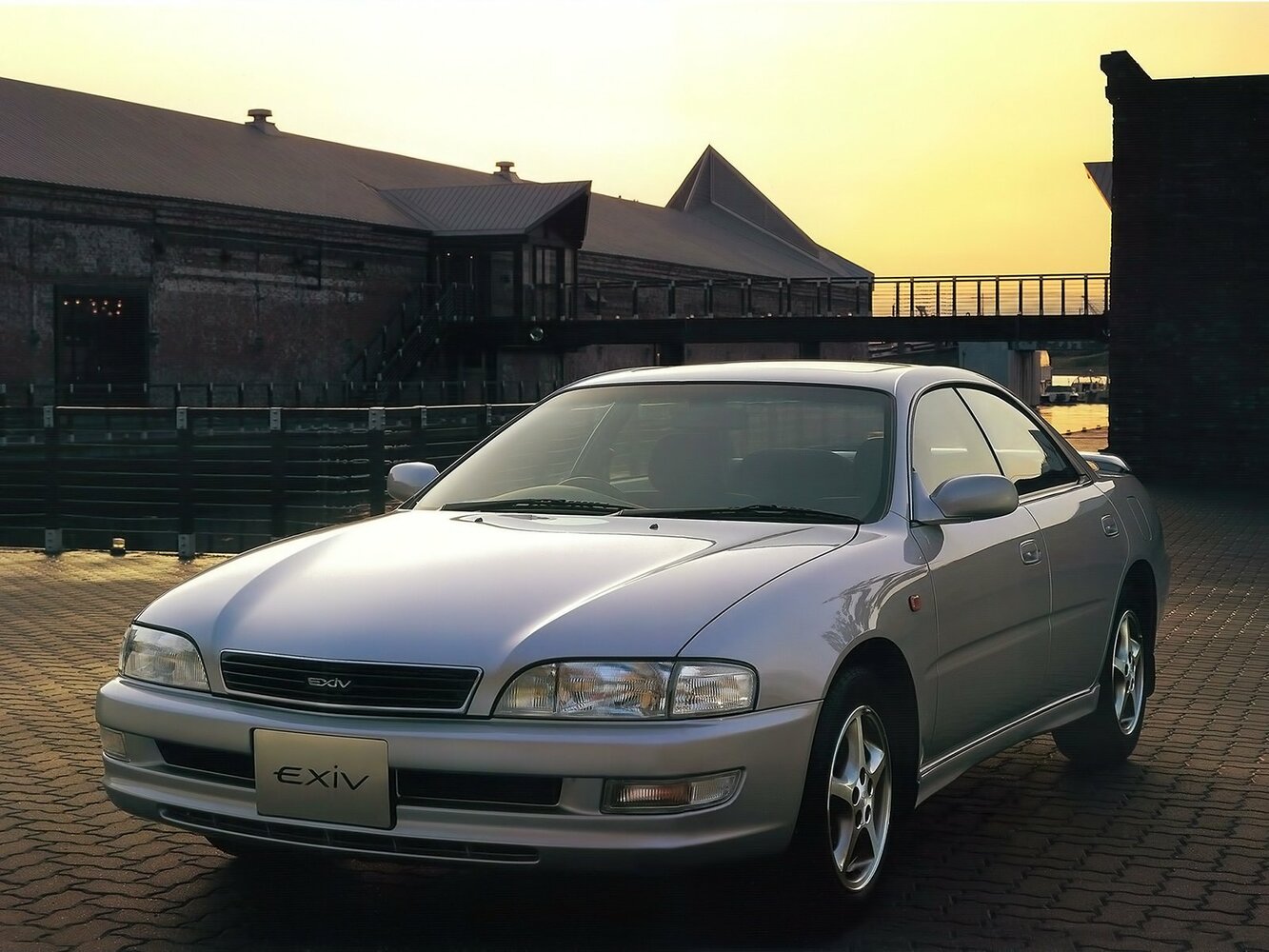 Toyota Corona EXiV II (1993-1998) - Седан-хардтоп