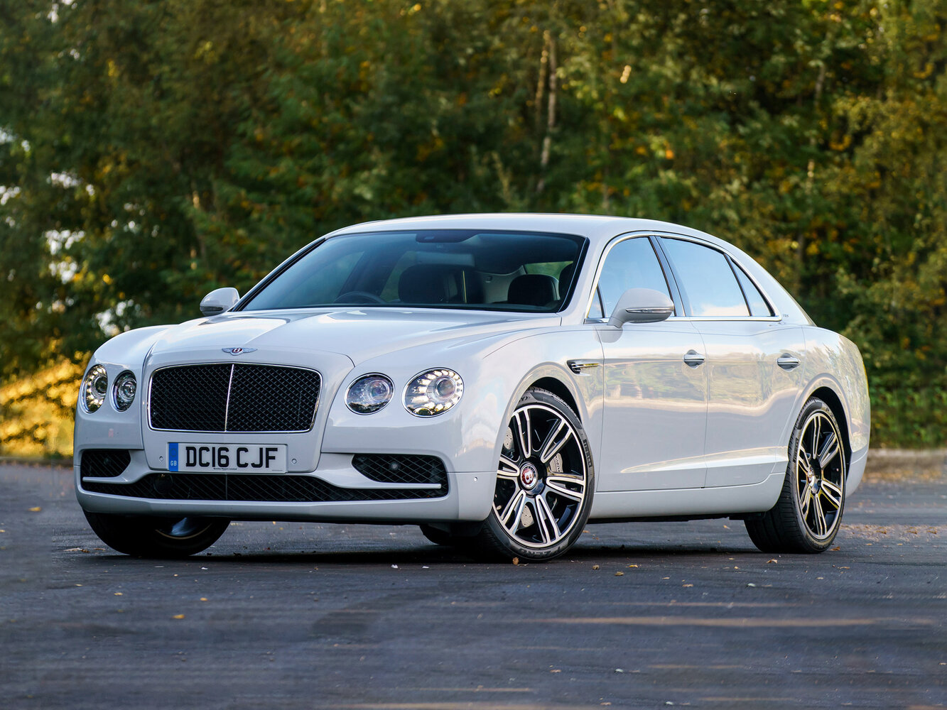 Bentley Flying Spur II (2013-2019) - Седан