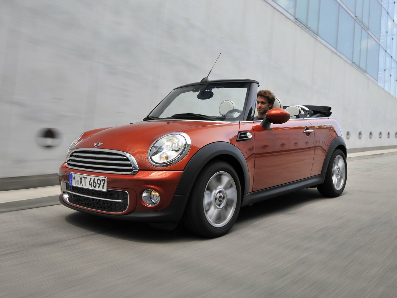 Mini Cabrio II (2008-2015) - Кабриолет