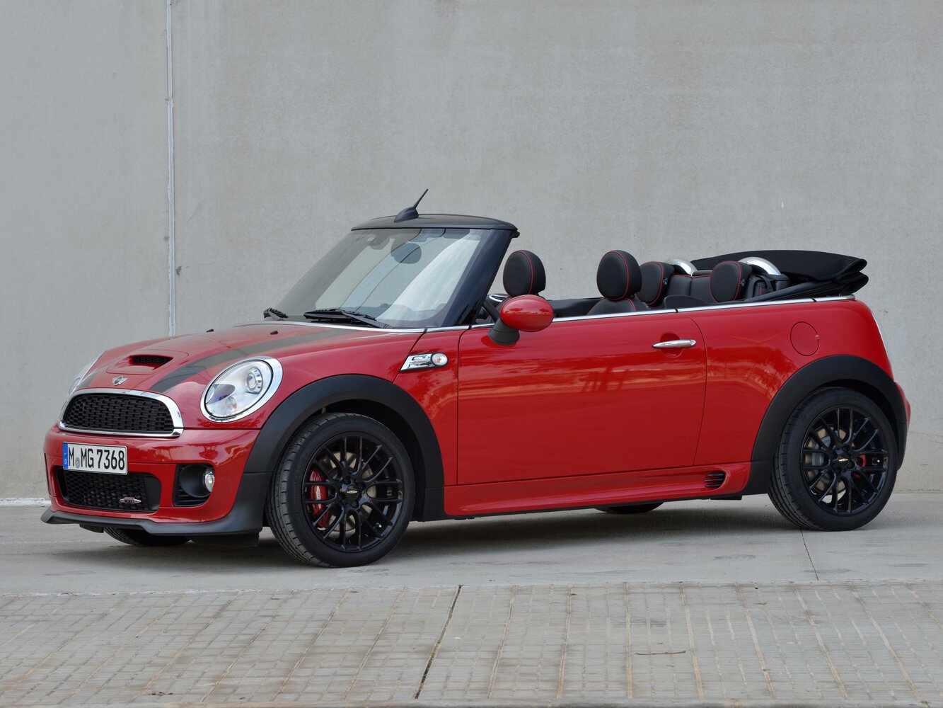 Mini Cabrio II (2008-2015) - Кабриолет JCW